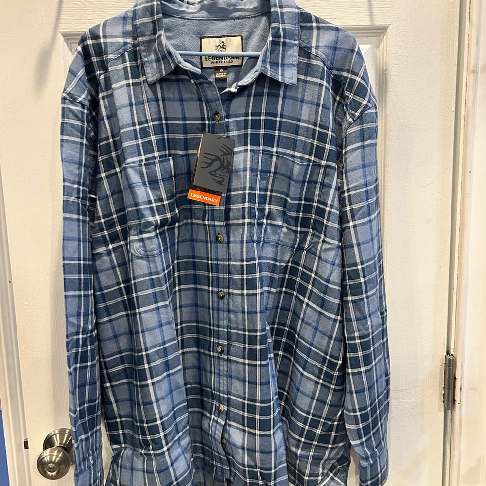 Legendary Whitetails Women's Blue Plaid Button Down Flannel Shirt NWT